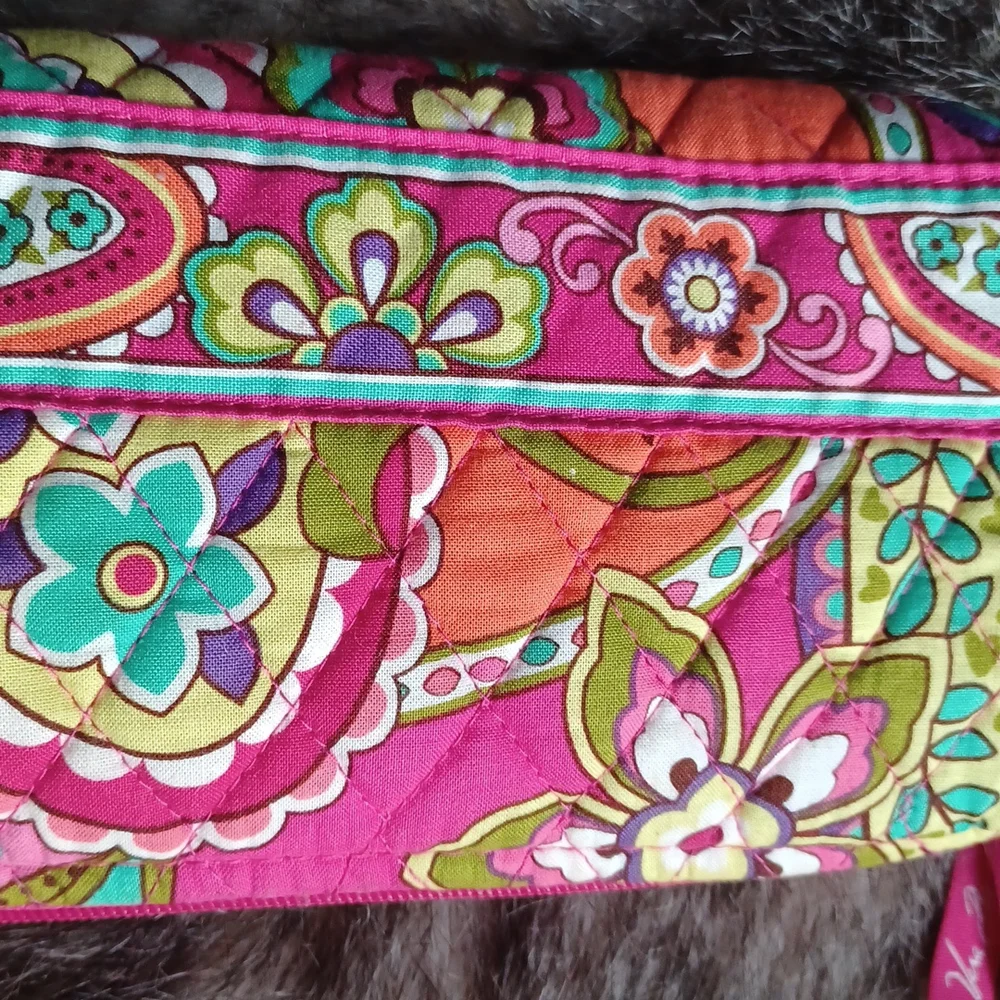 Vera Bradley cosmetic bag - Picture 2 of 13